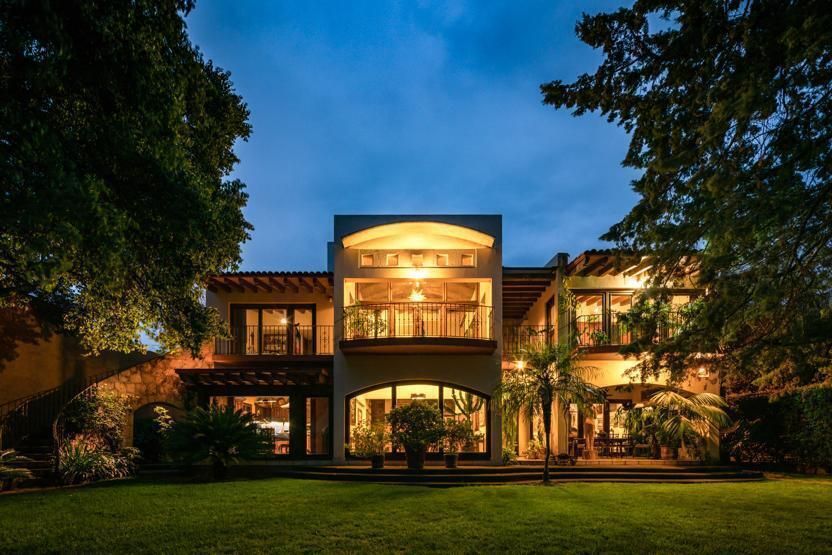 CASA RESIDENCIAL EN VENTA EN FRACCIONAMIENTO PRIVADO EN SANTA MARIA DE GUIDO, MORELIA