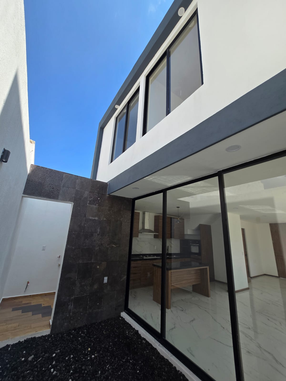 CASA EN PREVENTA EN CAÑADAS DEL BOSQUE TRES MARIAS, MORELIA