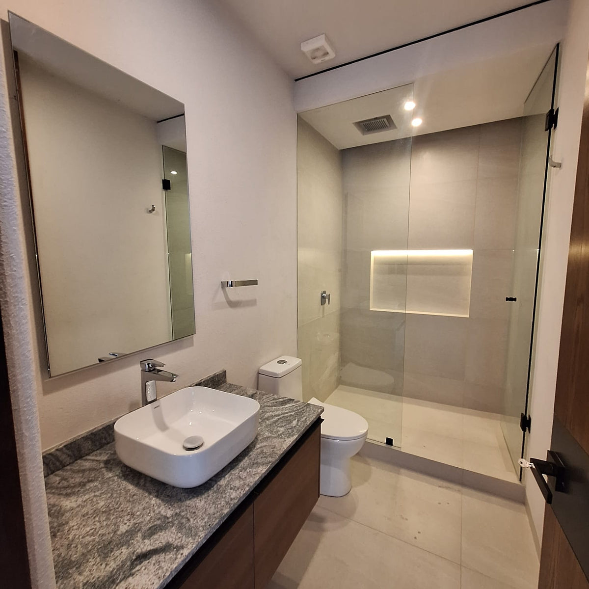 CASA EN VENTA EN MIRLOS ALTOZANO, MORELIA