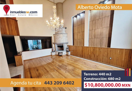 CASA EN VENTA POR CASA DE GOBIERNO, MORELIA