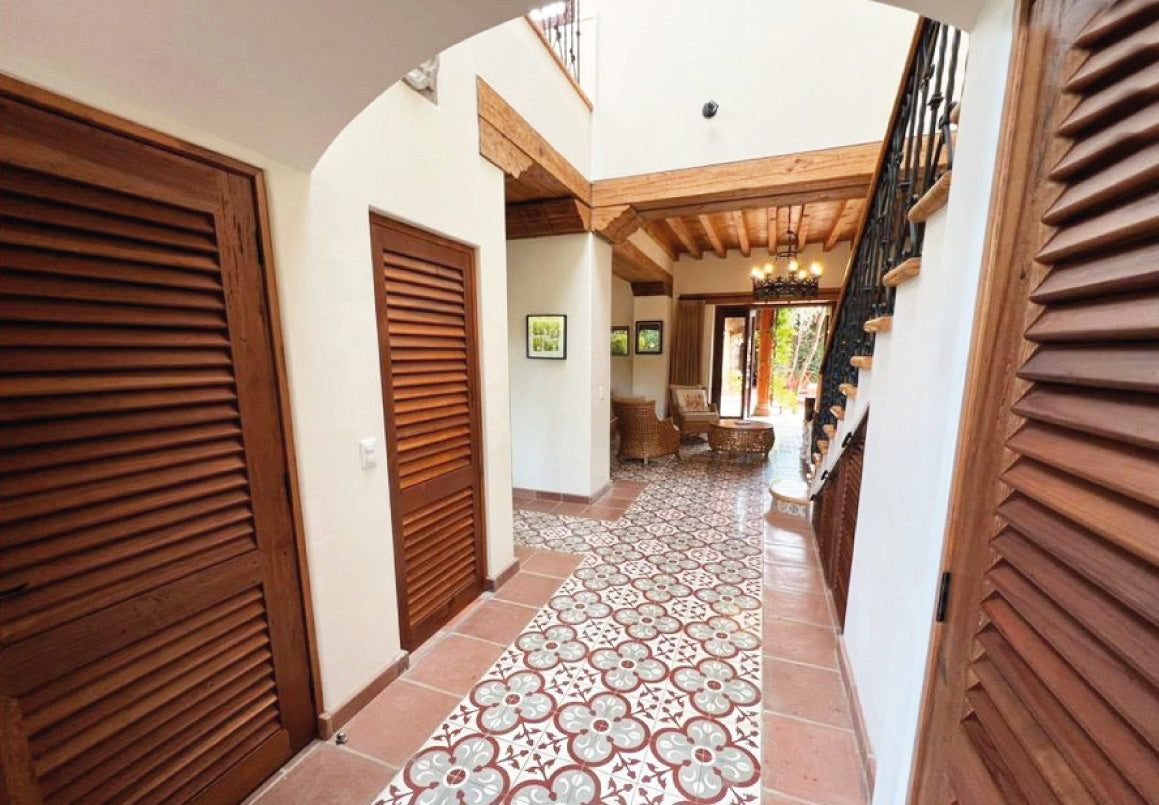 CASA RESIDENCIAL EN VENTA EN PATZCUARO, MICHOACAN