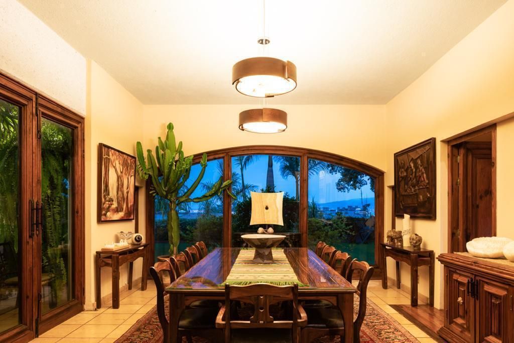 CASA RESIDENCIAL EN VENTA EN FRACCIONAMIENTO PRIVADO EN SANTA MARIA DE GUIDO, MORELIA