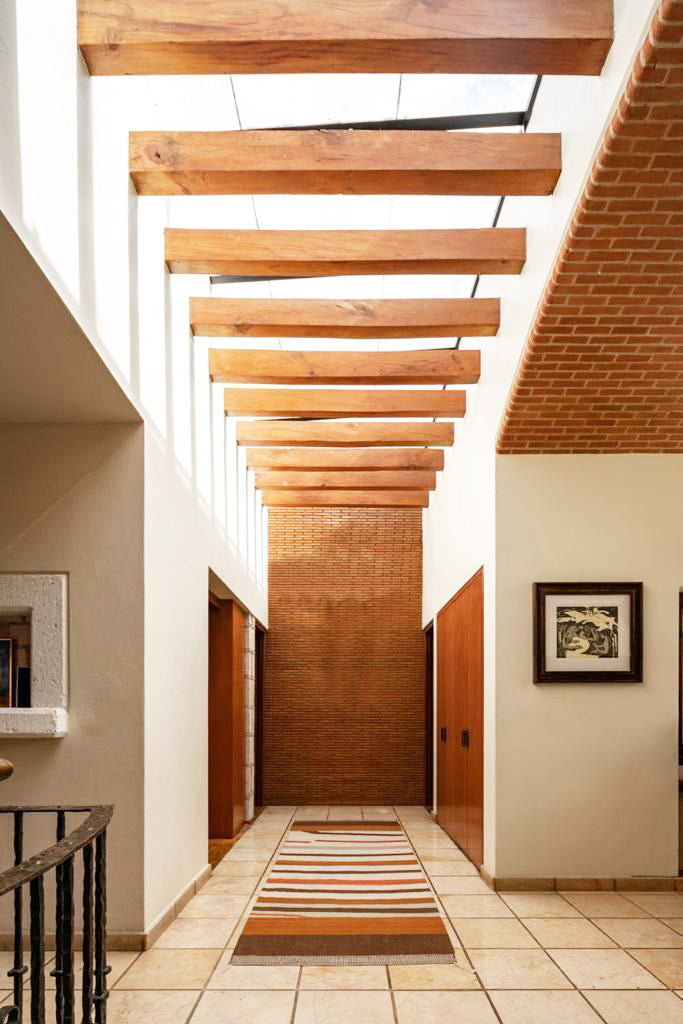 CASA RESIDENCIAL EN VENTA EN FRACCIONAMIENTO PRIVADO EN SANTA MARIA DE GUIDO, MORELIA