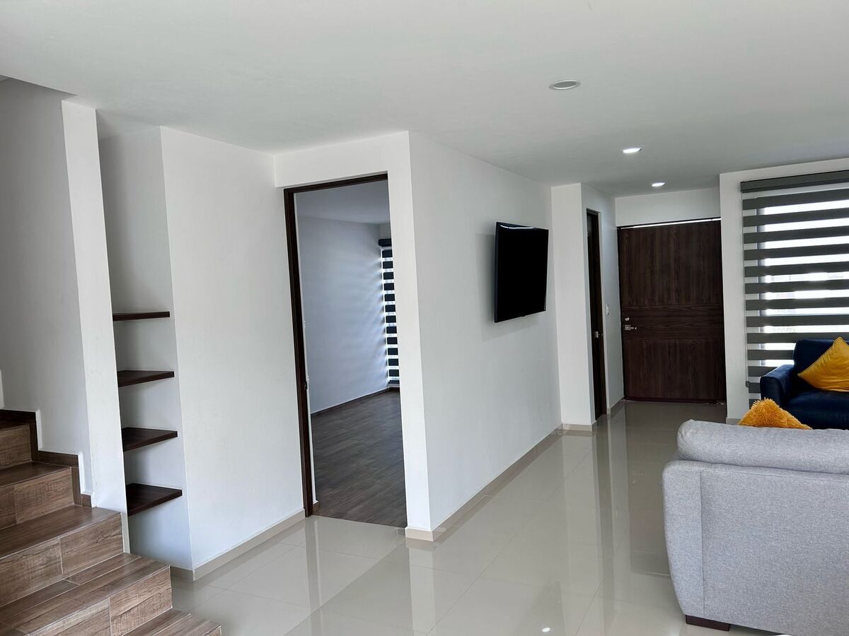 CASA EN VENTA EN LOMALTA TRES MARIAS, MORELIA