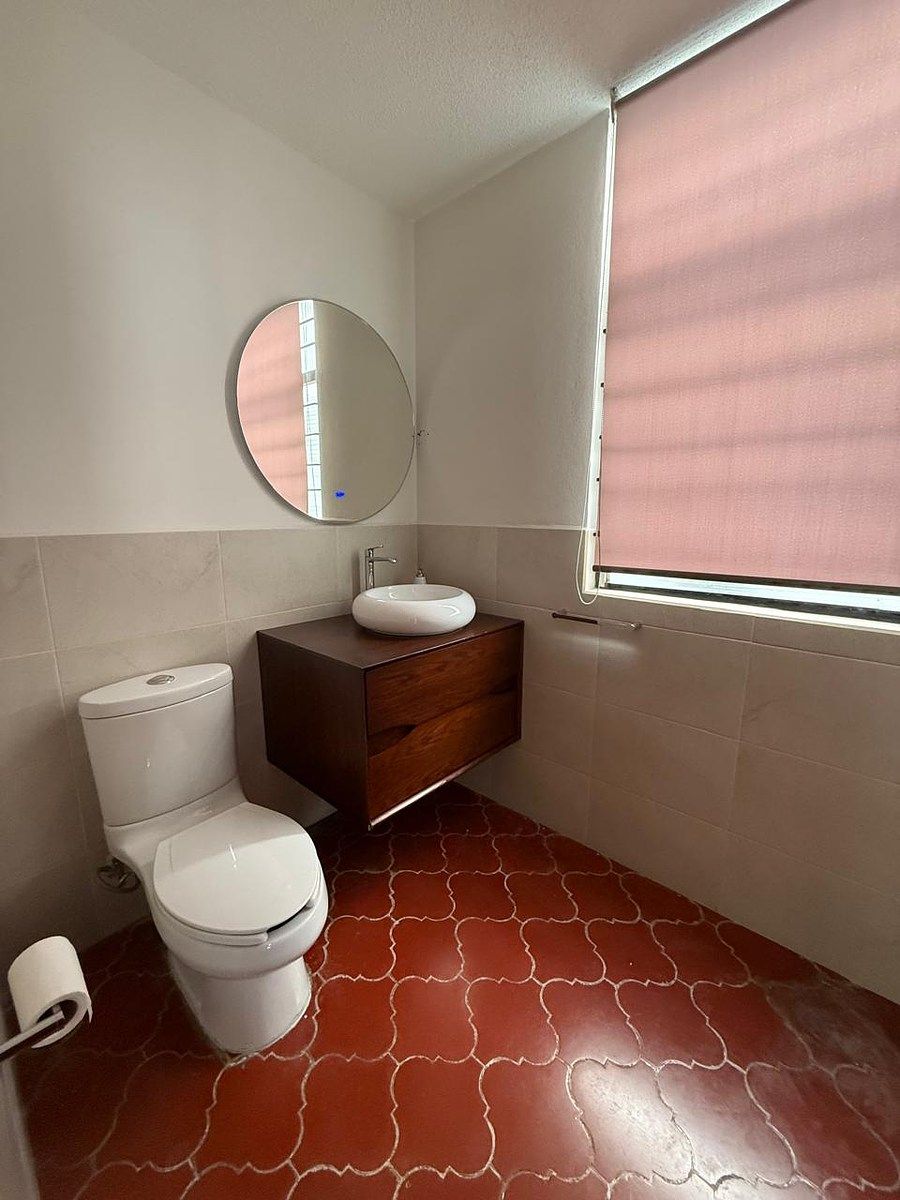 CASA RESIDENCIAL EN VENTA EN CHAPULTEPEC NORTE, MORELIA