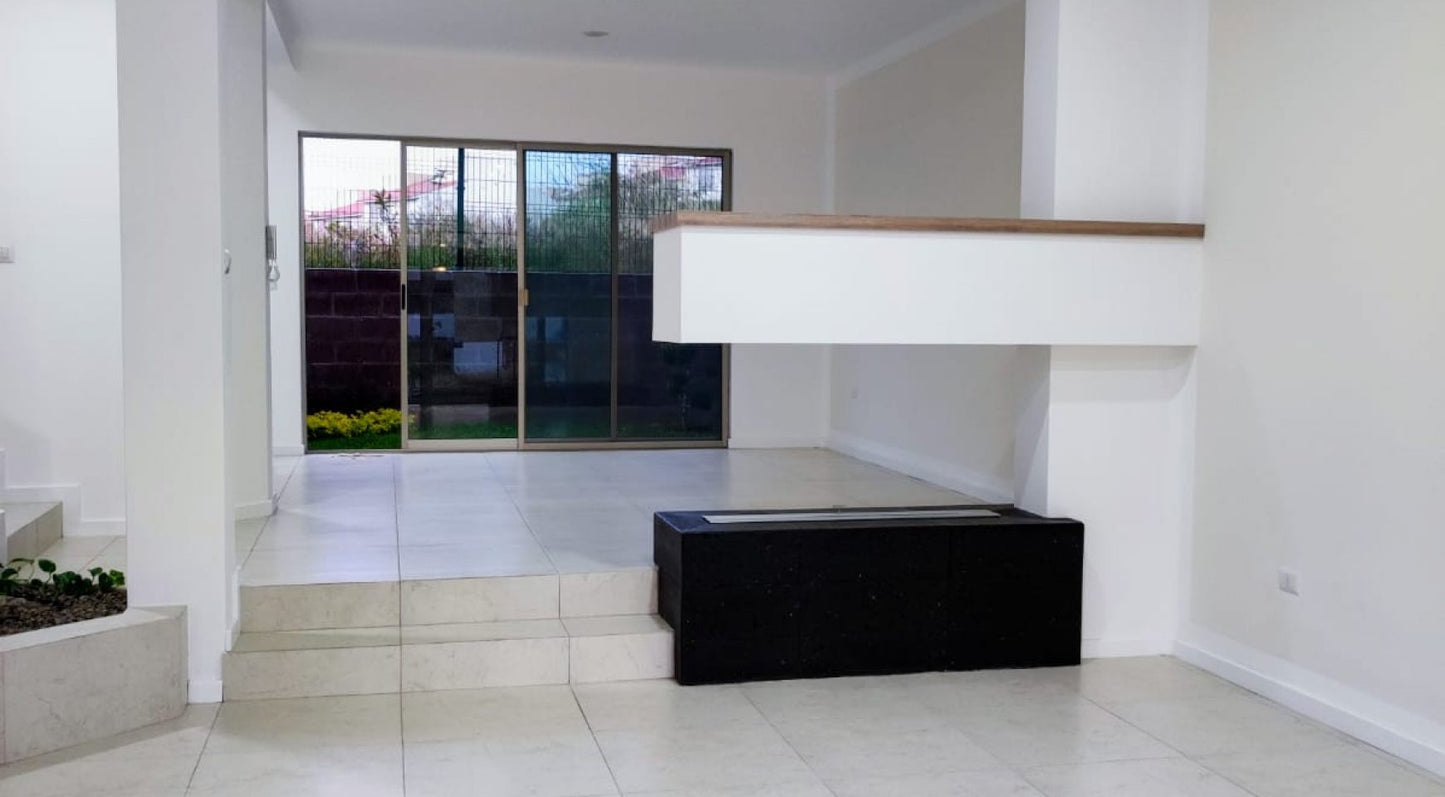 CASA EN VENTA EN LOMALTA TRES MARIAS, MORELIA