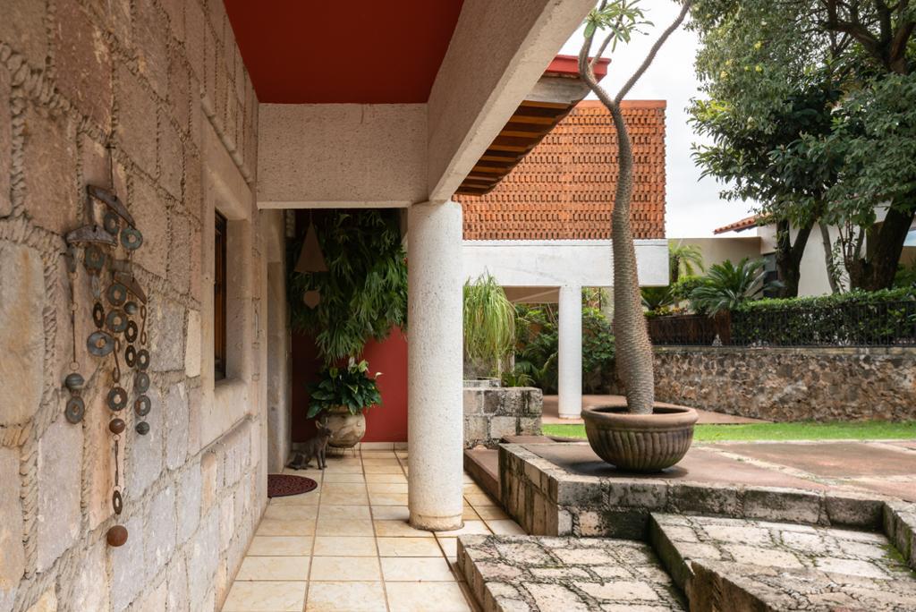 CASA RESIDENCIAL EN VENTA EN FRACCIONAMIENTO PRIVADO EN SANTA MARIA DE GUIDO, MORELIA