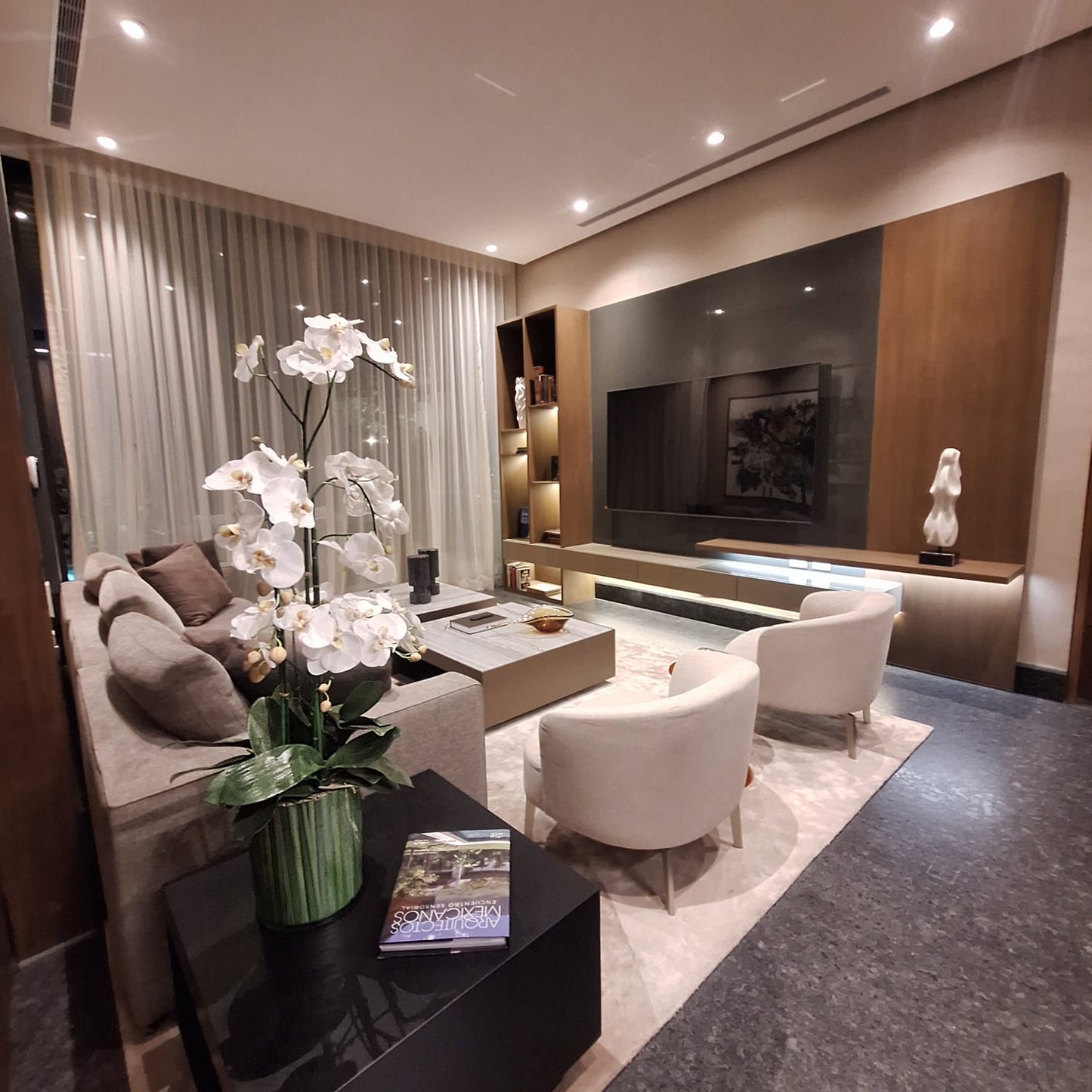 CASA RESIDENCIAL DE AUTOR AMUEBLADA EN VENTA EN RESIDENCIAL CORDILLERA SANTA CATARINA, NUEVO LEON
