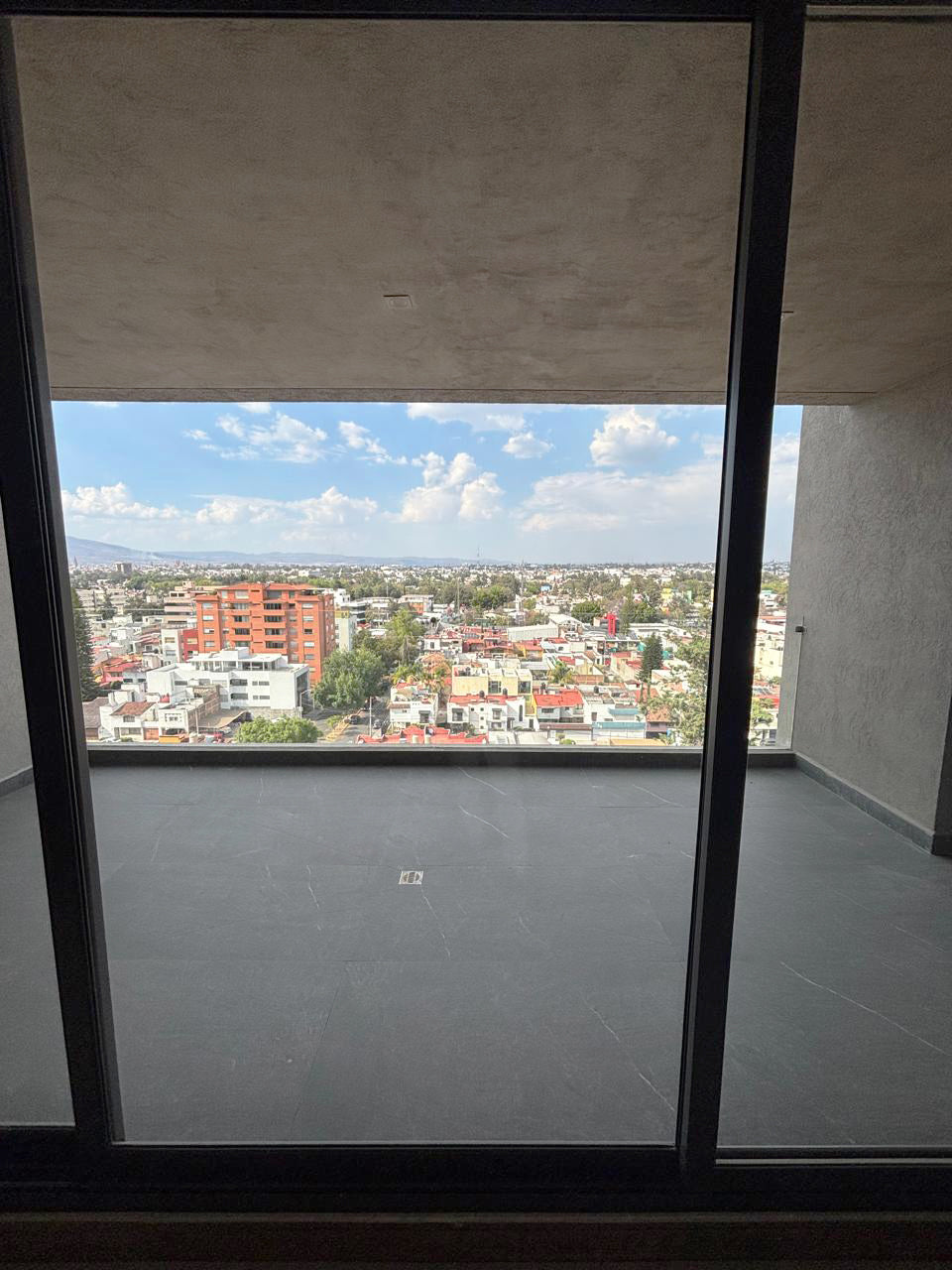 DEPARTAMENTO EN RENTA EN BOSQUES CAMELINAS, MORELIA