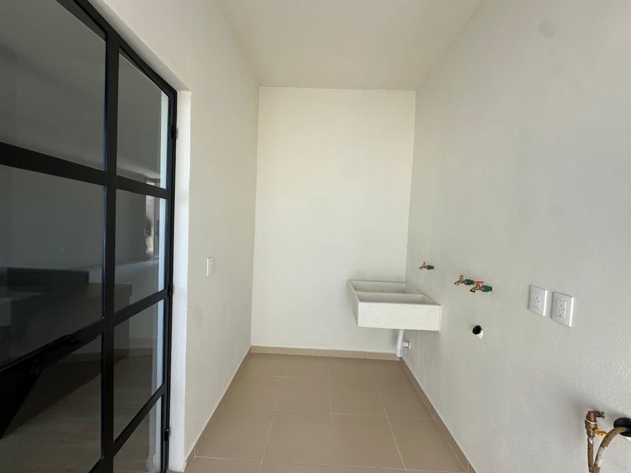 CASA EN VENTA EN LOMALTA TRES MARIAS, MORELIA