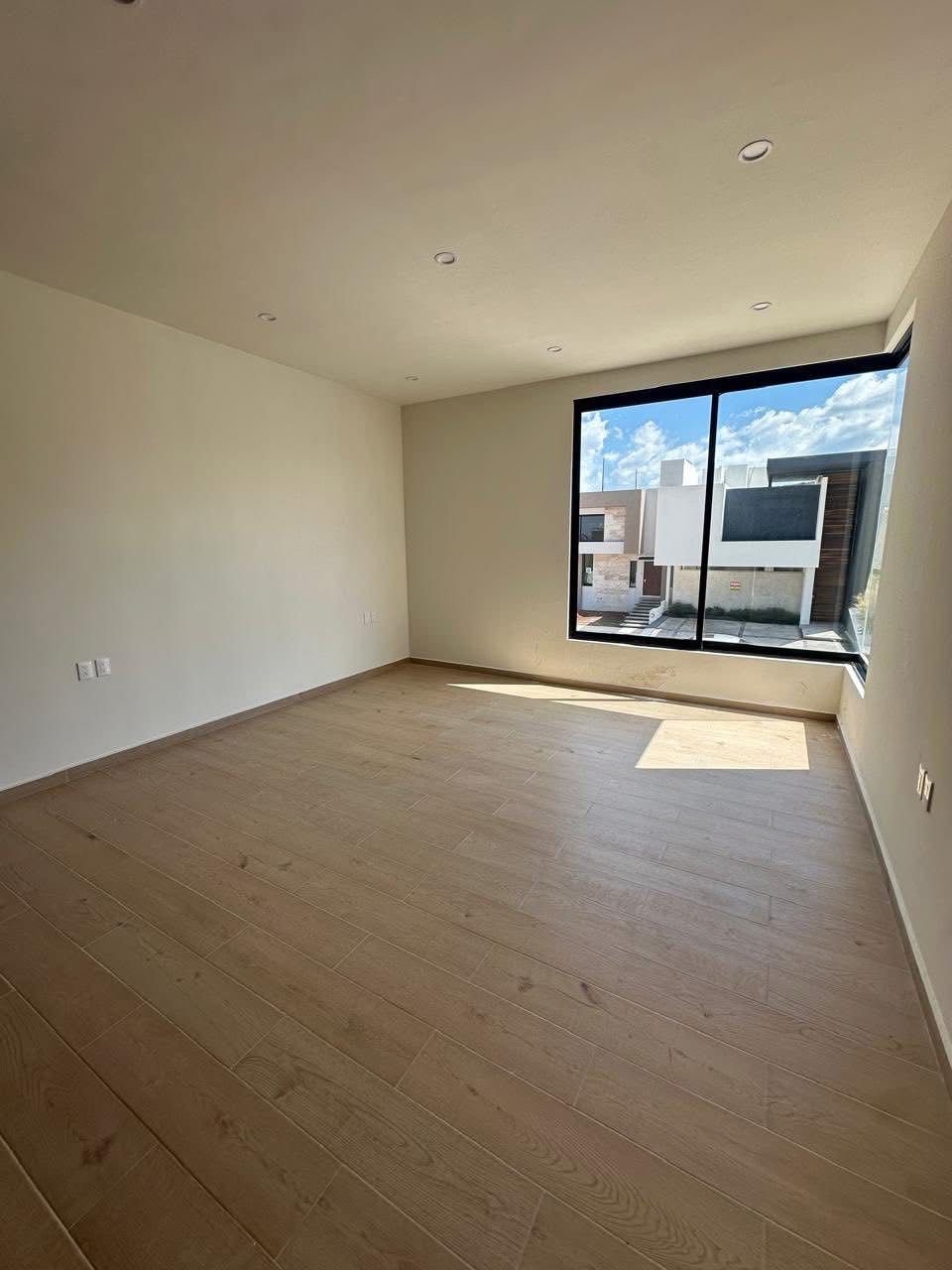 CASA EN VENTA EN LOMALTA TRES MARIAS, MORELIA