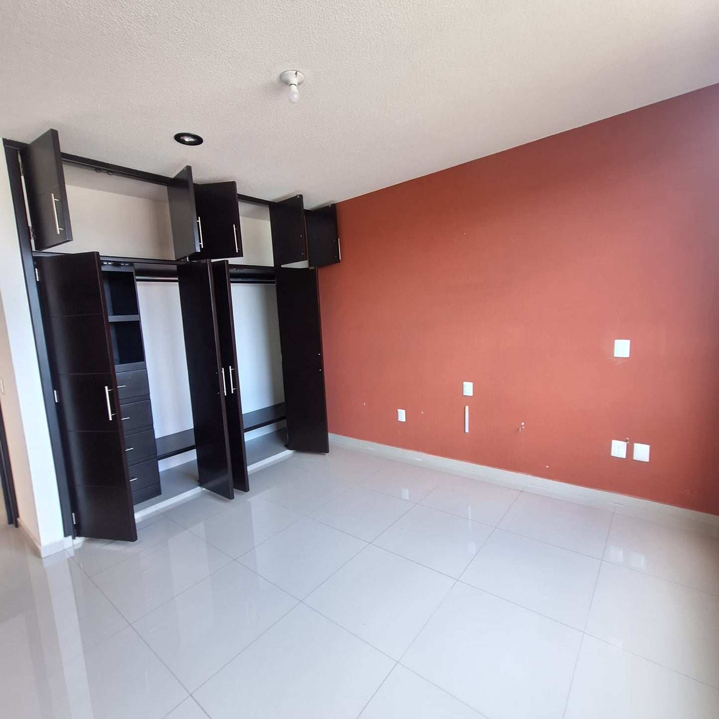 CASA EN VENTA EN PASEO DE LAS AGUILAS ALTOZANO, MORELIA