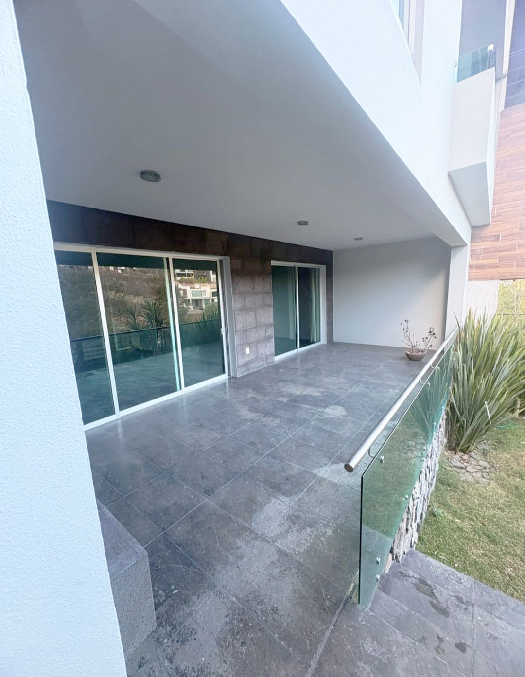 CASA EN RENTA EN CLUB Y DENTRO DEL CAMPO DE GOLF ALTOZANO, MORELIA