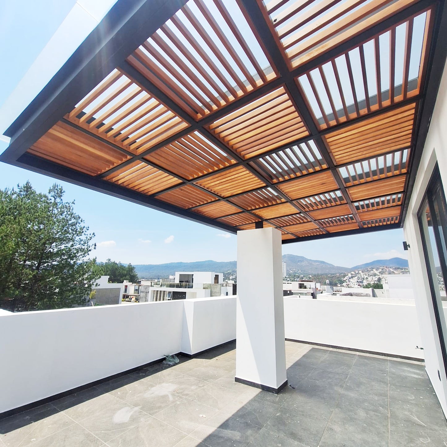 CASA EN VENTA EN RINCON DE LA MONTAÑA, MORELIA