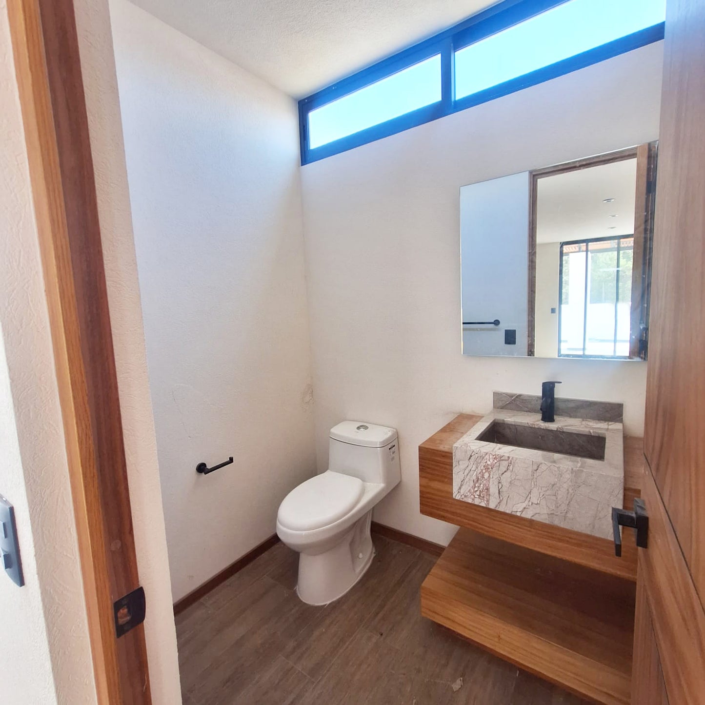 CASA EN VENTA EN RINCON DE LA MONTAÑA, MORELIA