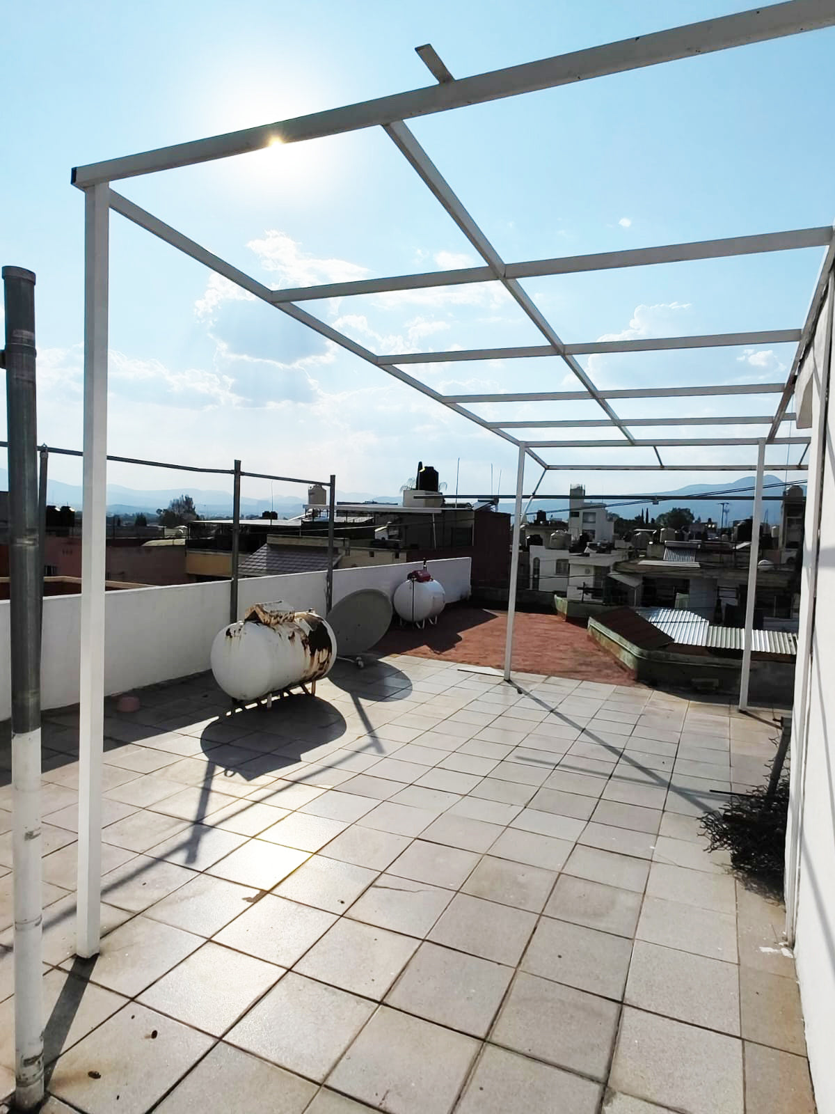 CASA EN VENTA ATRAS DEL COSTCO, MORELIA