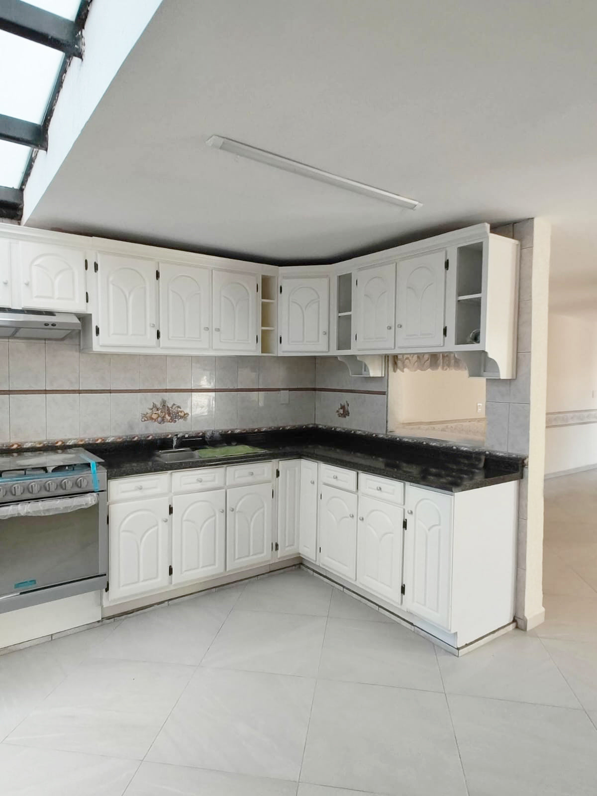 CASA EN VENTA ATRAS DEL COSTCO, MORELIA