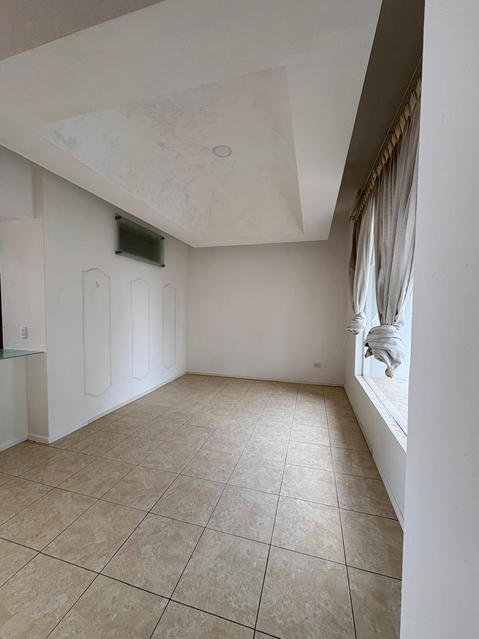 CASA EN RENTA EN ALTOZANO, MORELIA