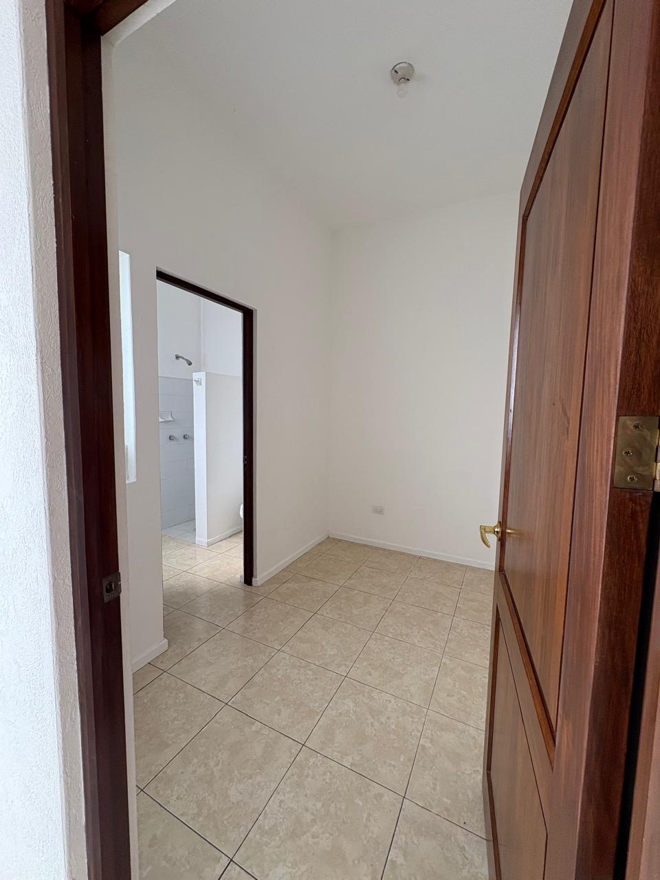 CASA EN RENTA EN ALTOZANO, MORELIA