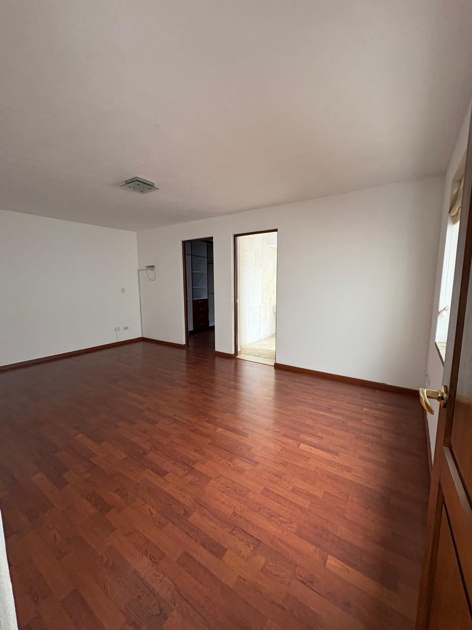 CASA EN RENTA EN ALTOZANO, MORELIA