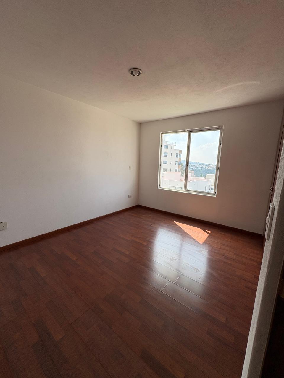 CASA EN RENTA EN ALTOZANO, MORELIA