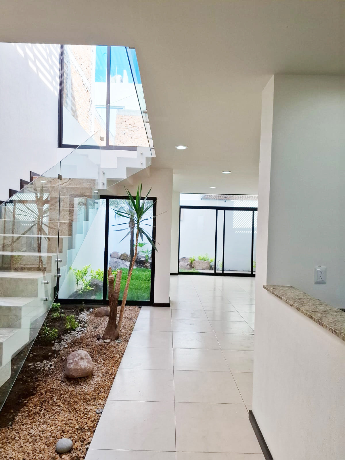 CASA EN RENTA EN AGUILAS ALTOZANO, MORELIA