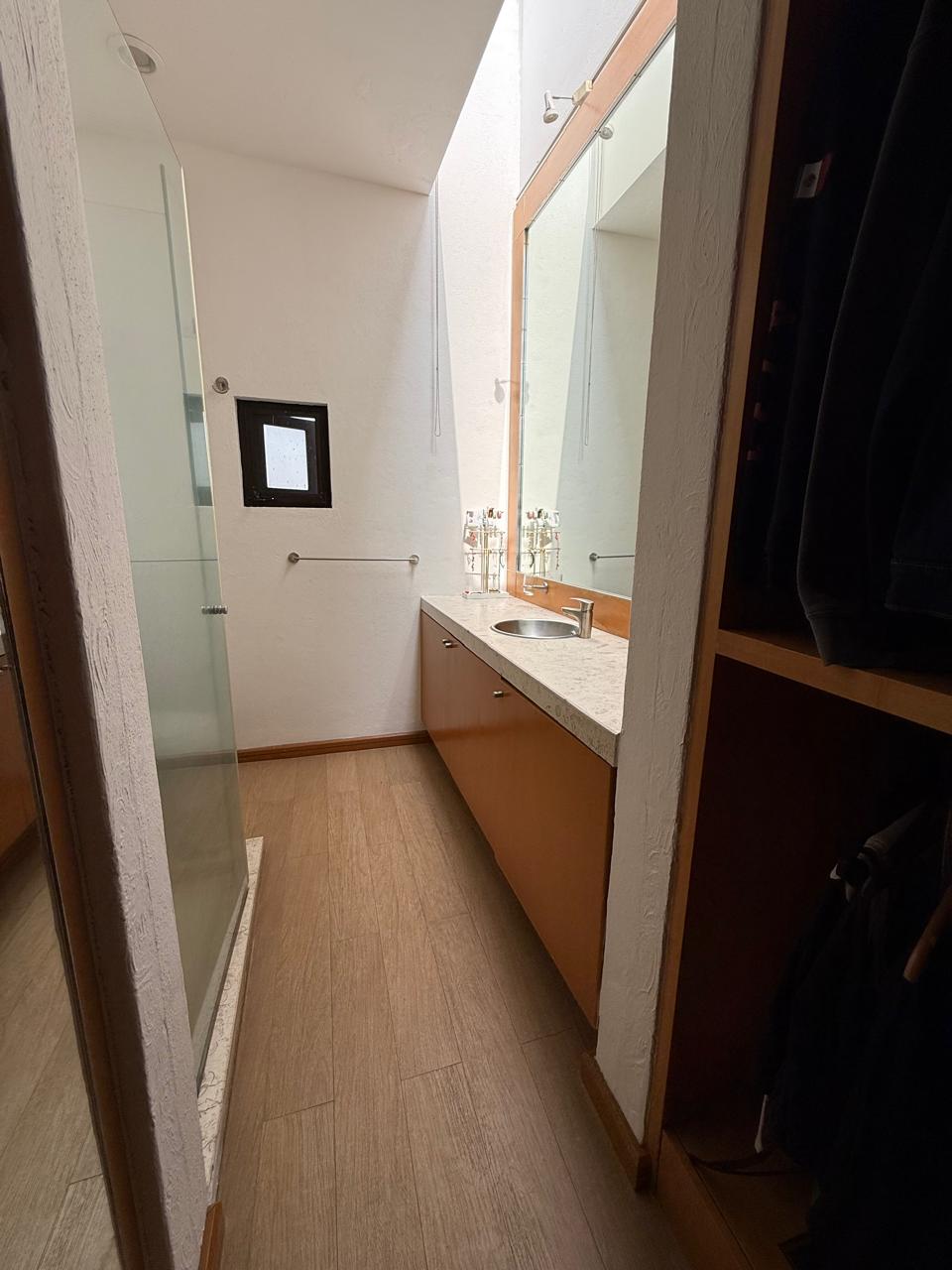 CASA RESIDENCIAL EN VENTA EN VILLA LOMAS DEL PARAISO, MORELIA