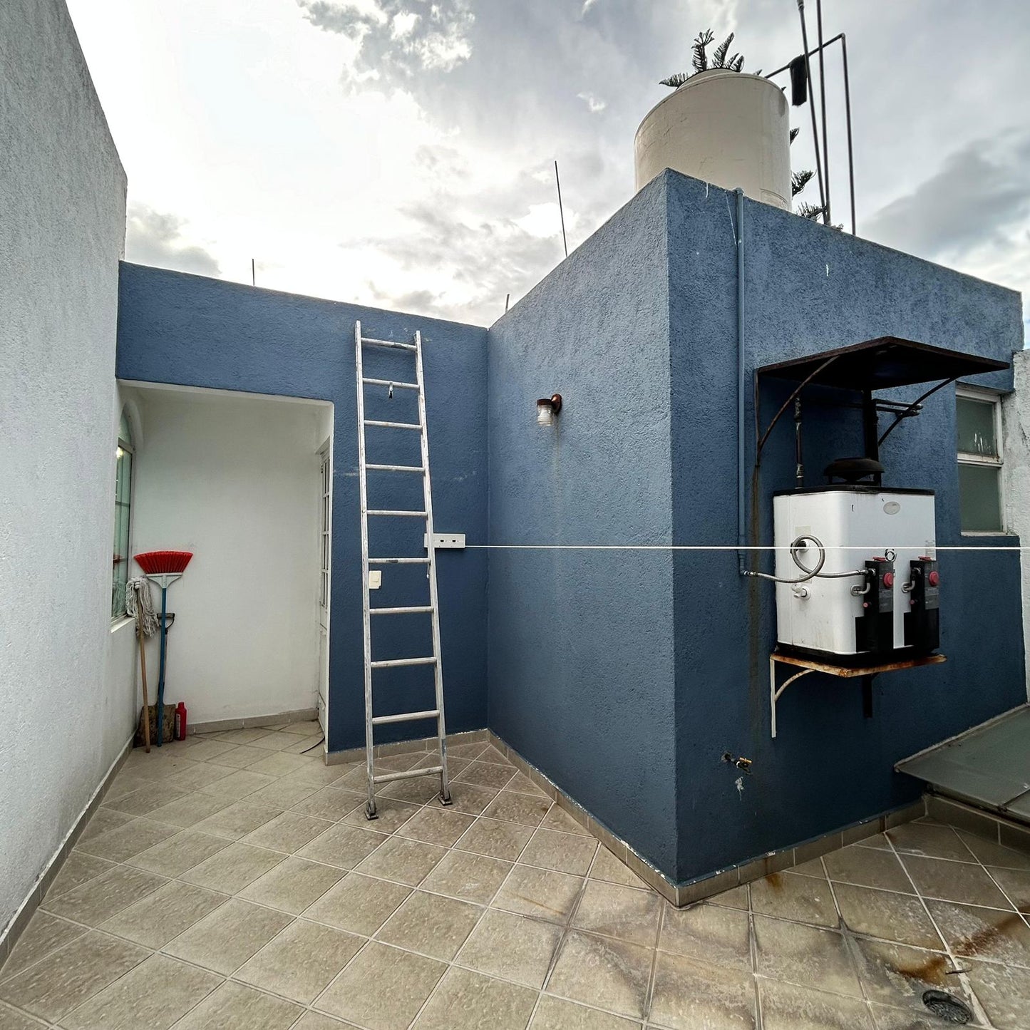 CASA EN VENTA EN BOSQUE CAMELINAS, MORELIA