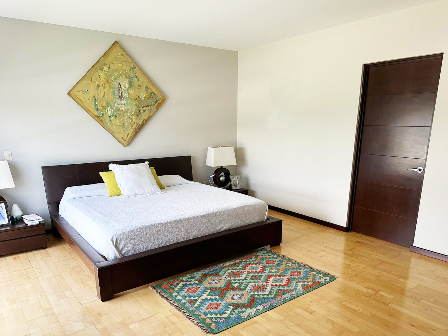 CASA RESIDENCIAL EN VENTA EN TRES MARIAS, MORELIA