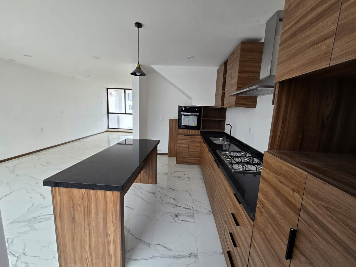 CASA EN VENTA EN CAÑADAS DEL BOSQUE TRES MARIAS, MORELIA