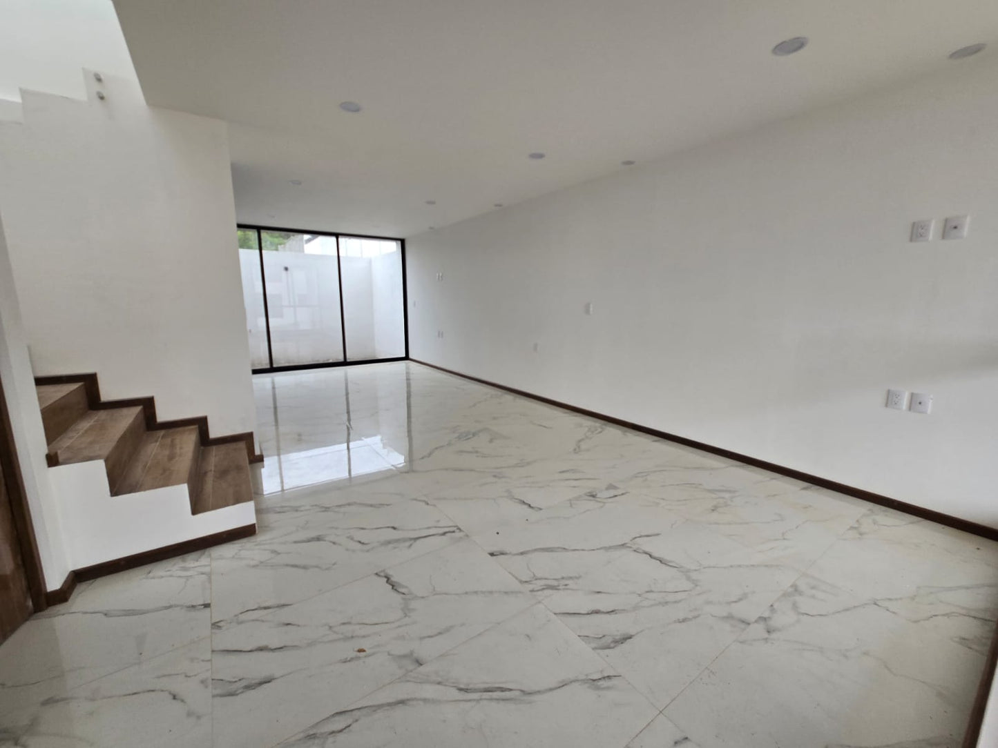 CASA EN VENTA EN CAÑADAS DEL BOSQUE TRES MARIAS, MORELIA