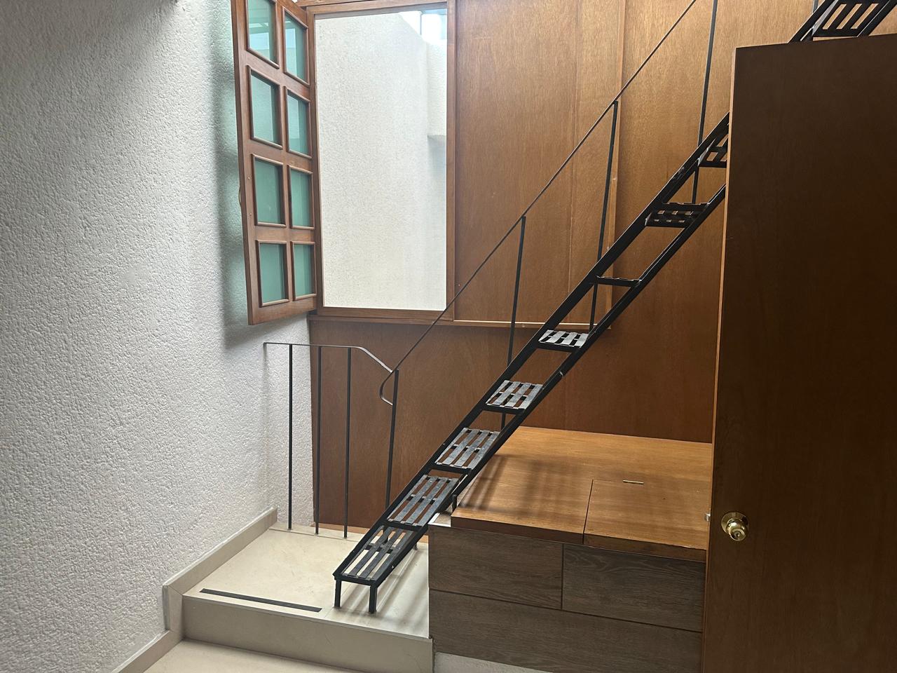 CASA EN VENTA EN FELIX IRETA, MORELIA