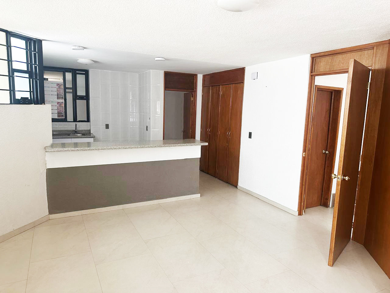 CASA EN VENTA EN FELIX IRETA, MORELIA