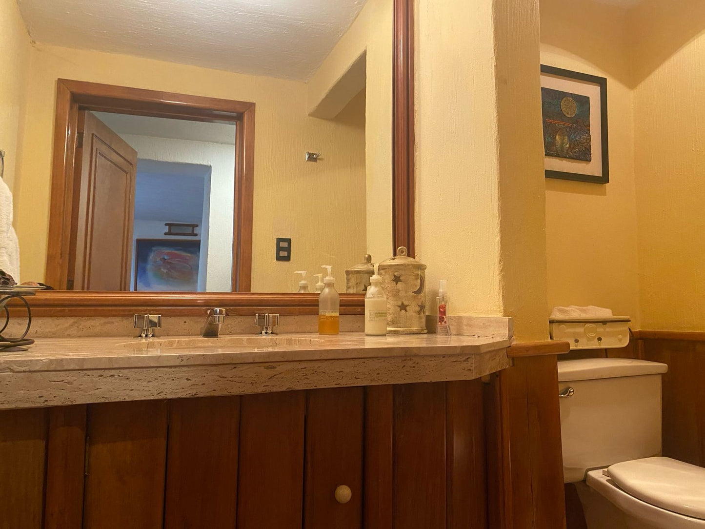 CASA RESIDENCIAL DE LUJO EN VENTA EN ALBERTO OVIEDO MOTA, MORELIA