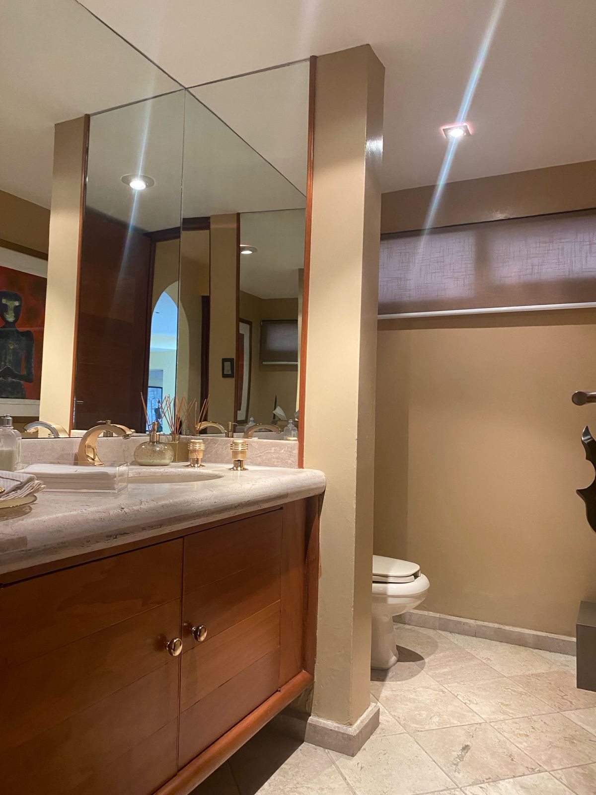 CASA RESIDENCIAL DE LUJO EN VENTA EN ALBERTO OVIEDO MOTA, MORELIA