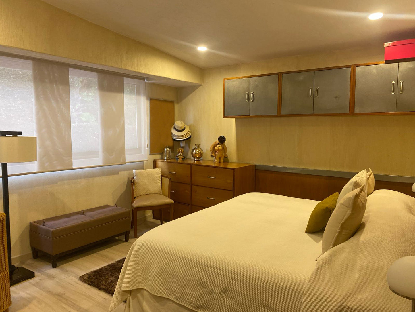 CASA RESIDENCIAL DE LUJO EN VENTA EN ALBERTO OVIEDO MOTA, MORELIA