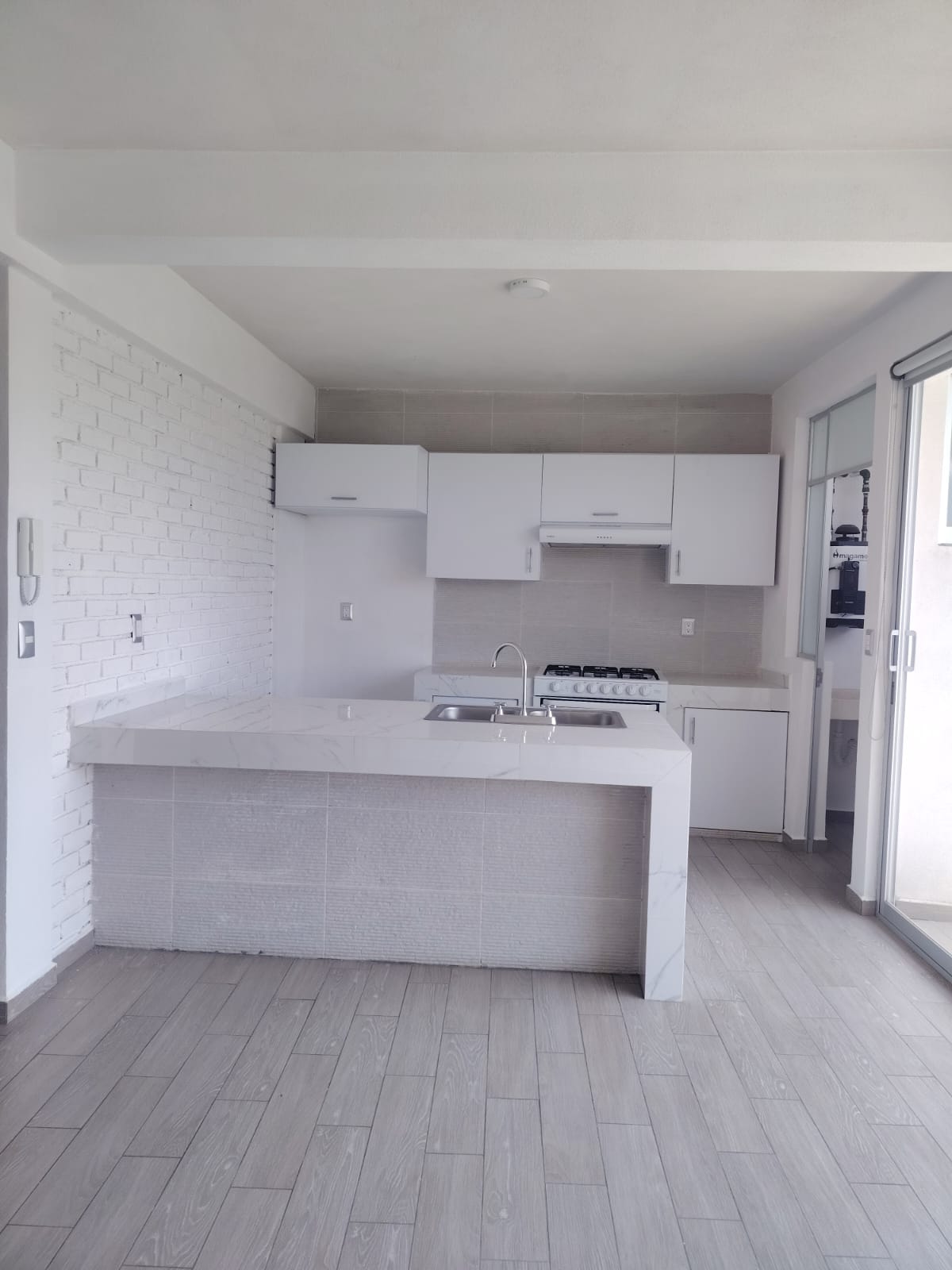 DEPARTAMENTO EN RENTA EN MONTAÑA MONARCA, ALTOZANO, MORELIA
