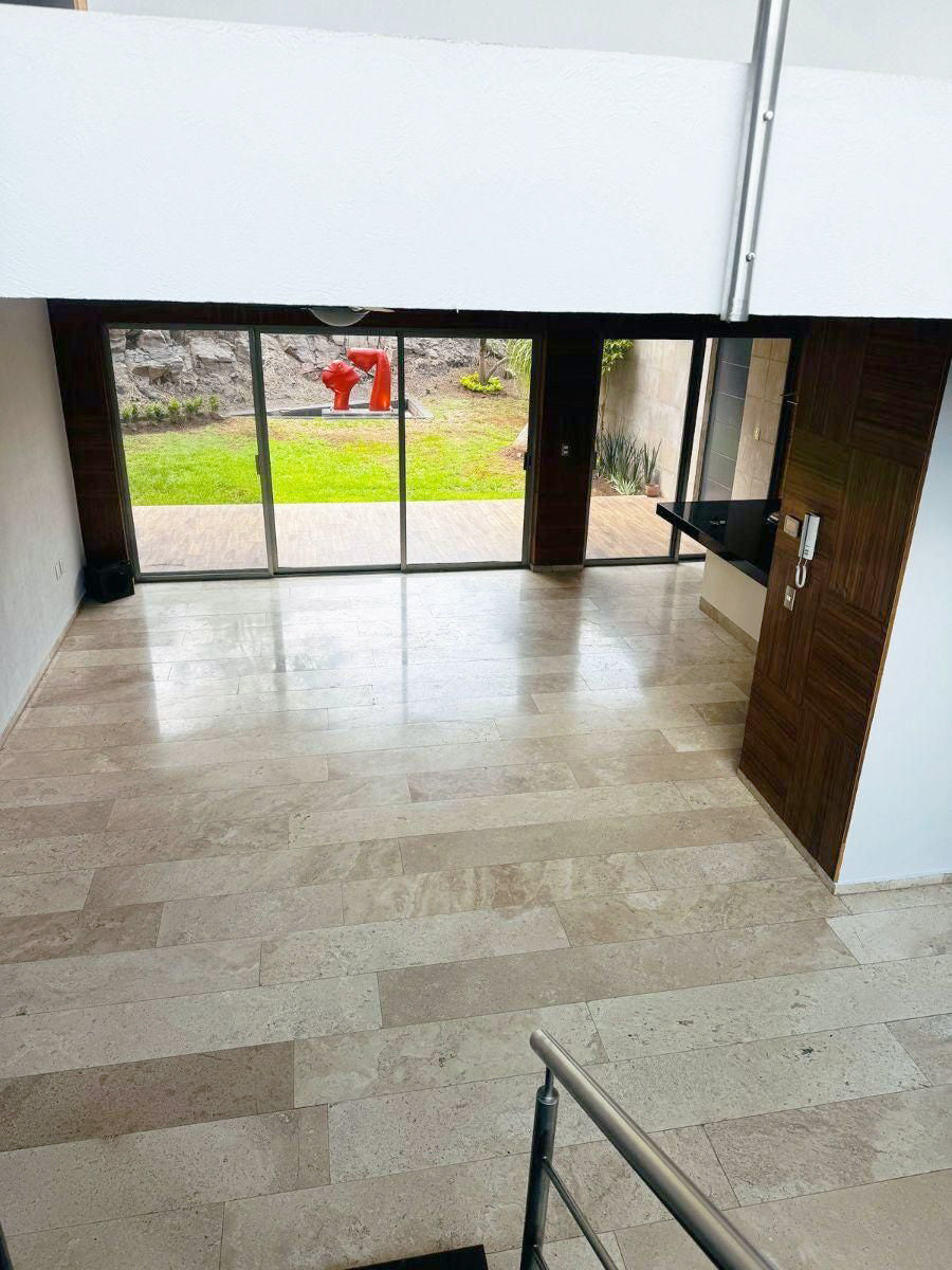 CASA RESIDENCIAL EN RENTA EN CLUB Y DENTRO DEL CAMPO DE GOLF TRES MARIAS, MORELIA