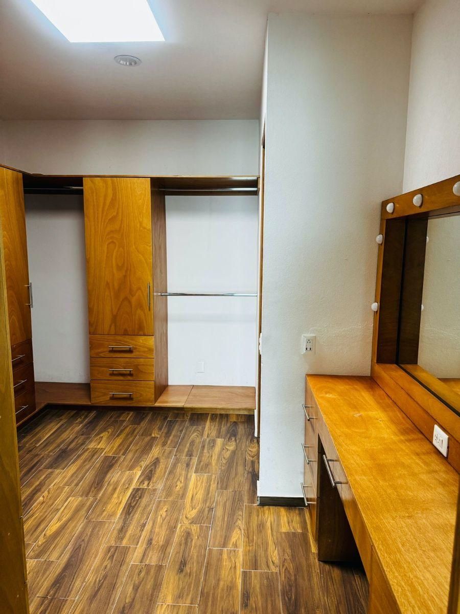 CASA RESIDENCIAL EN RENTA EN CLUB Y DENTRO DEL CAMPO DE GOLF TRES MARIAS, MORELIA