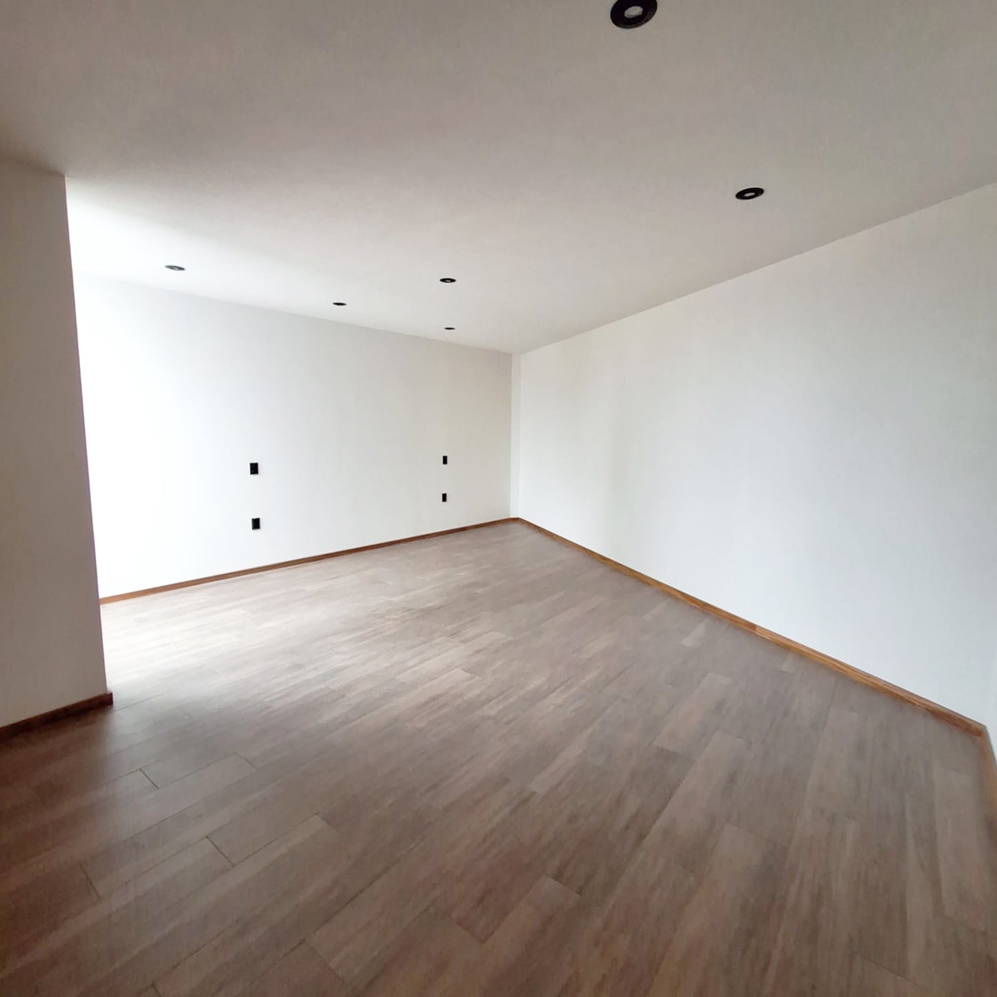 CASA EN VENTA EN FRACC. VENADOS ALTOZANO, MORELIA
