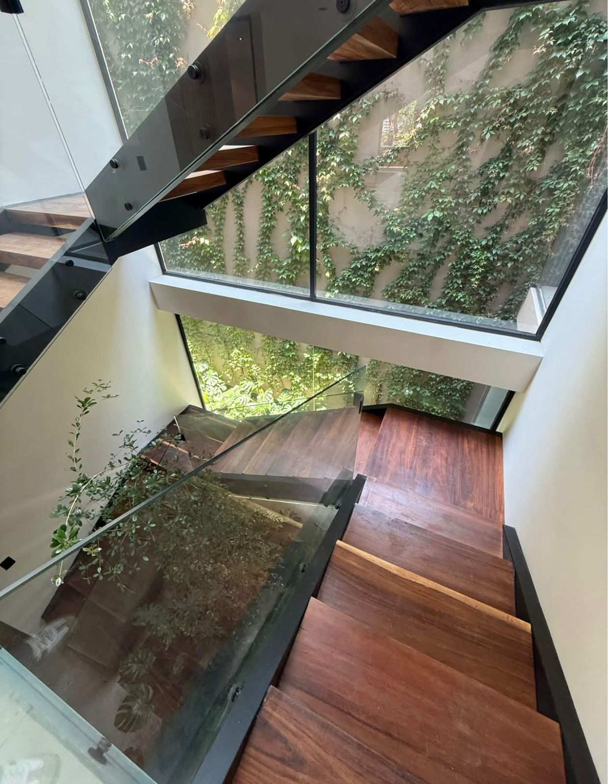 CASA EN VENTA/RENTA EN CLUB Y DENTRO DEL CAMPO DE GOLF ALTOZANO, MORELIA