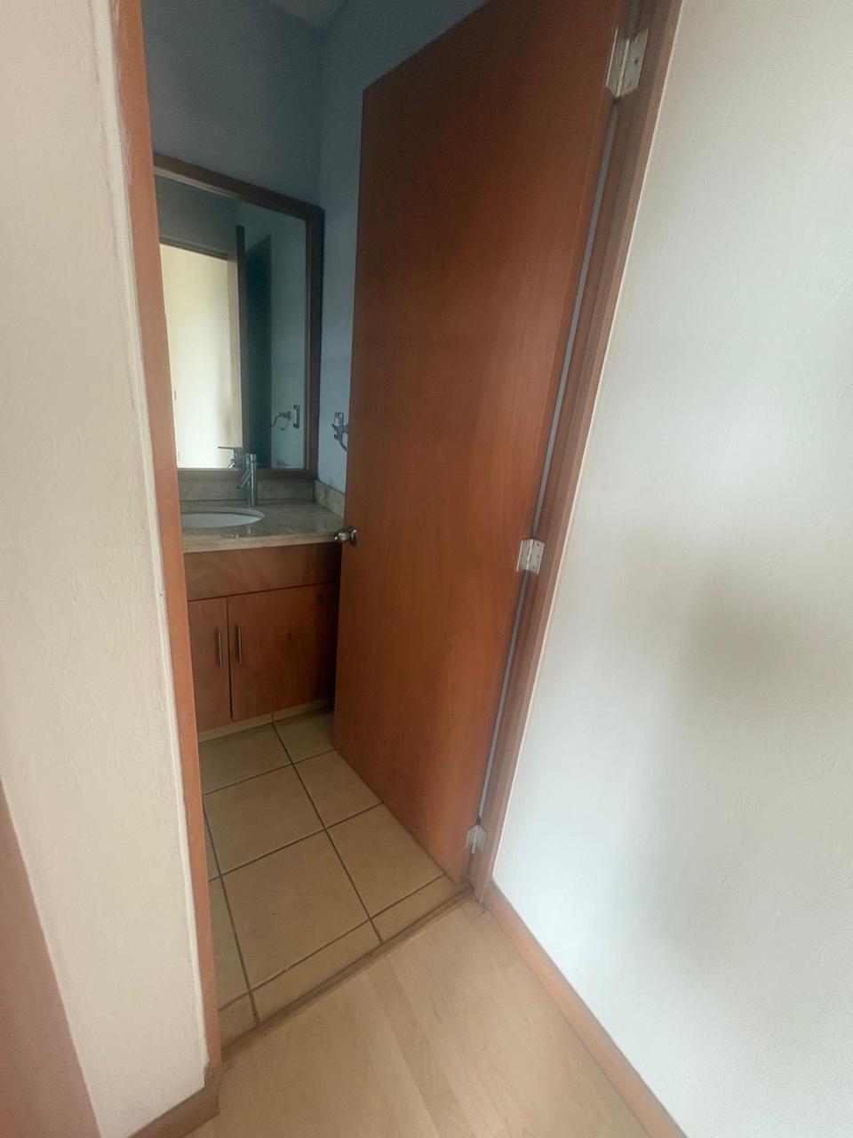 DEPARTAMENTO EN RENTA EN BOSQUES TRES MARIAS, MORELIA