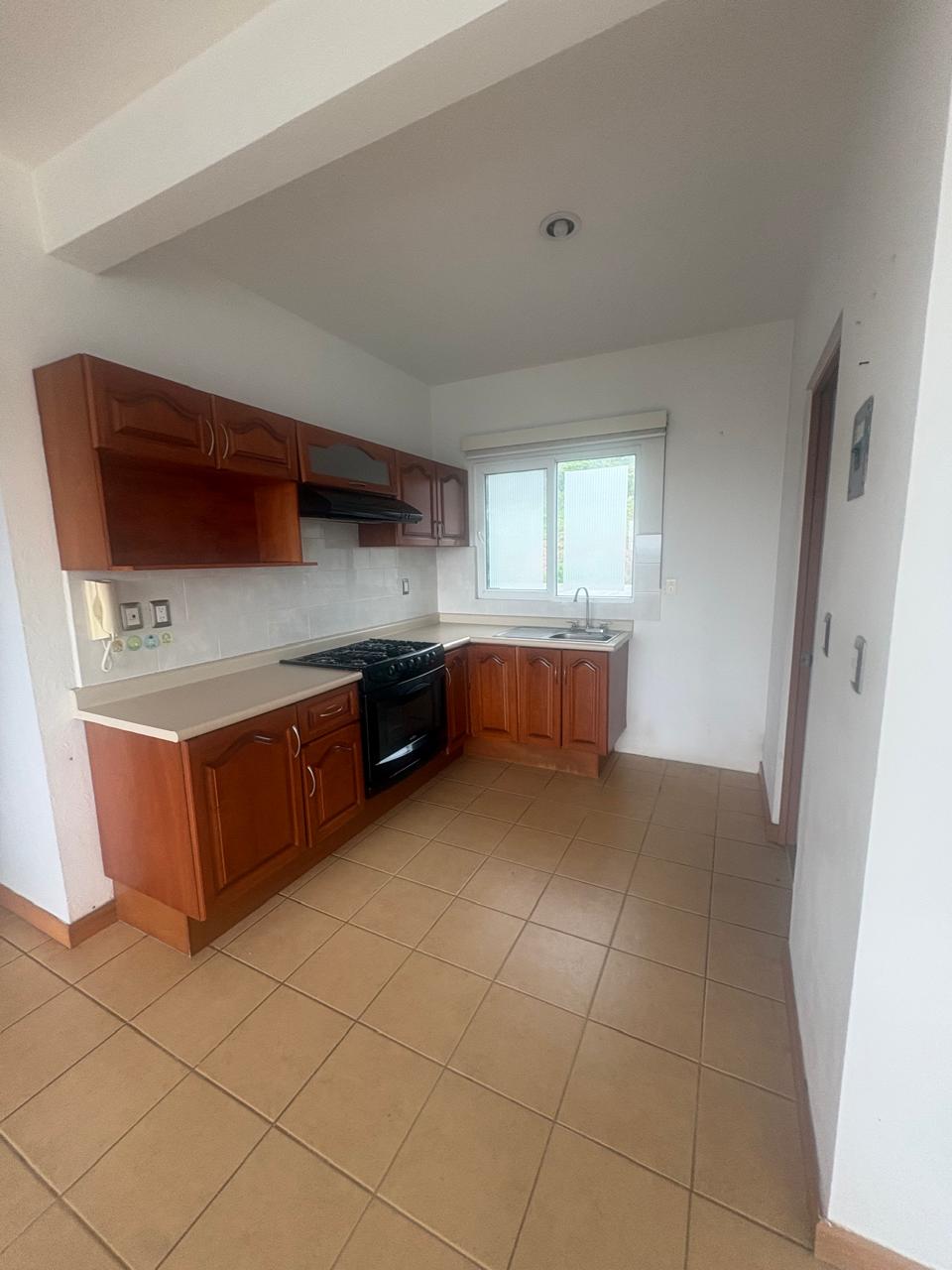 DEPARTAMENTO EN RENTA EN BOSQUES TRES MARIAS, MORELIA