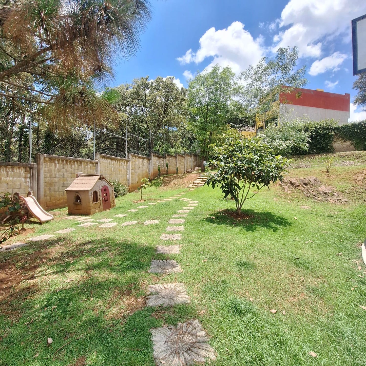 CASA EN RENTA EN ALTOZANO, MORELIA