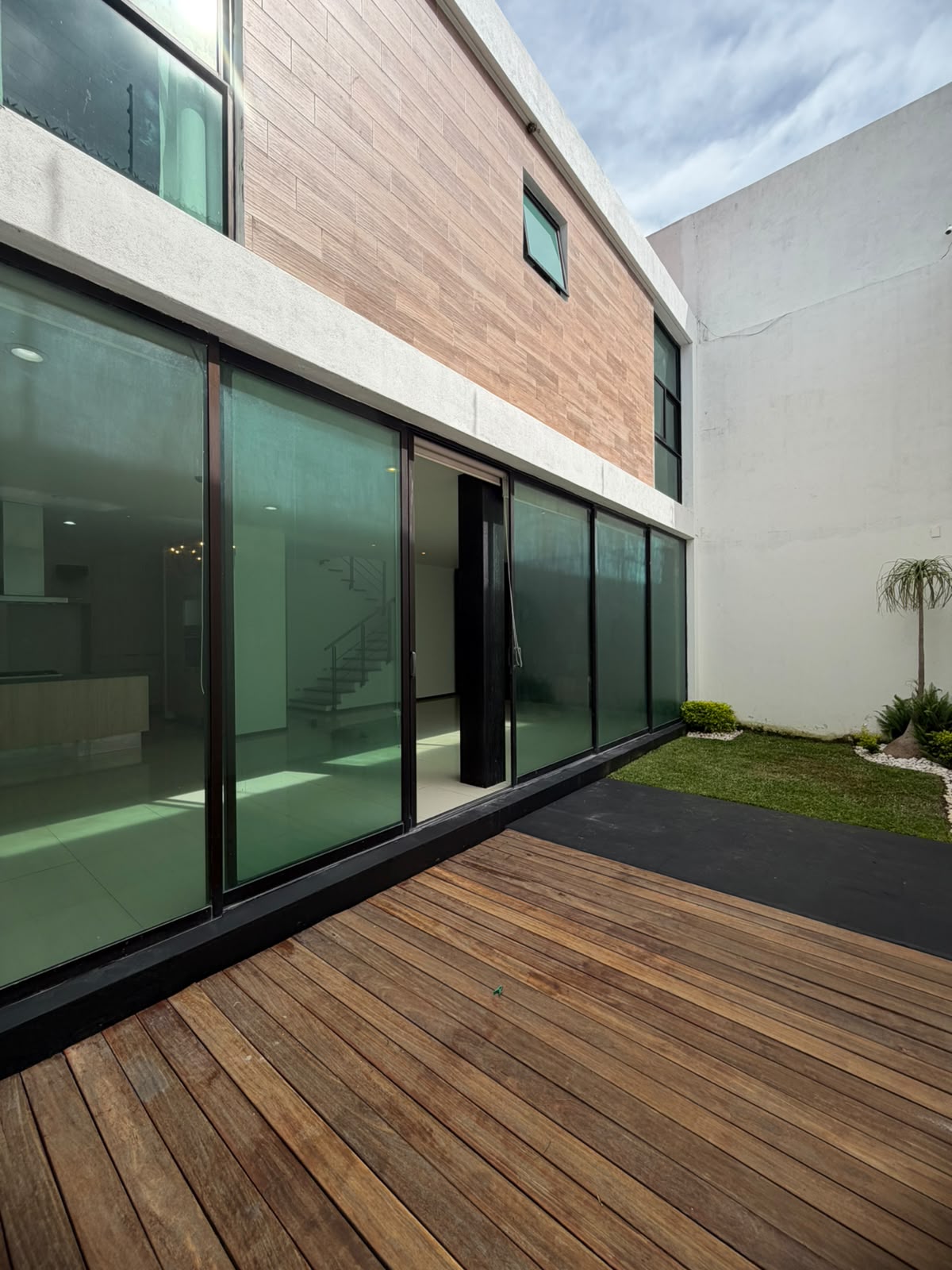 CASA EN VENTA/RENTA EN PUERTA TRES MARIAS SUR, MORELIA