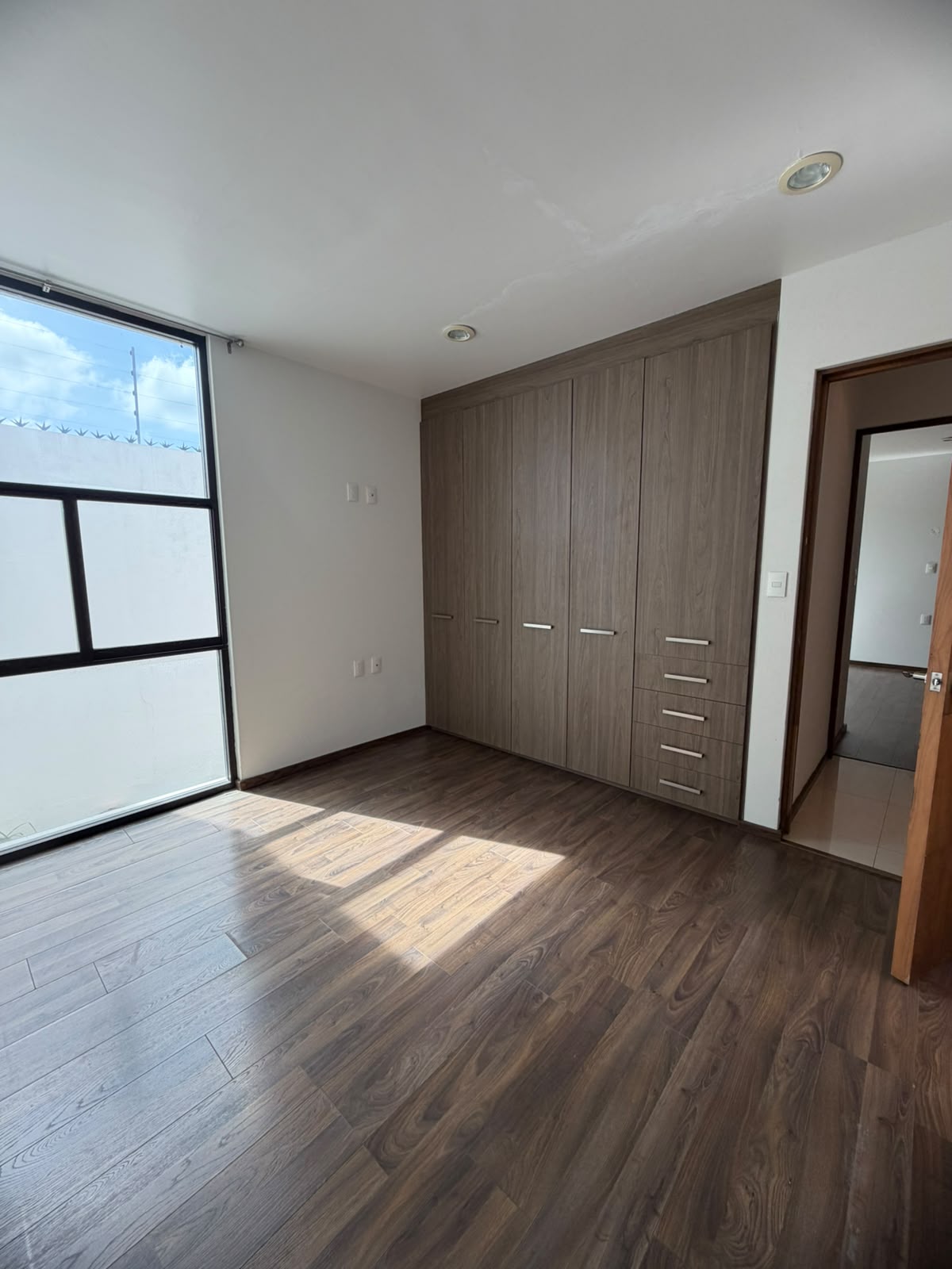 CASA EN VENTA/RENTA EN PUERTA TRES MARIAS SUR, MORELIA