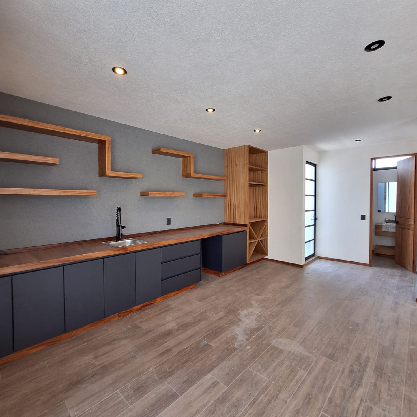 CASA EN VENTA EN RINCON DE LA MONTAÑA, MORELIA